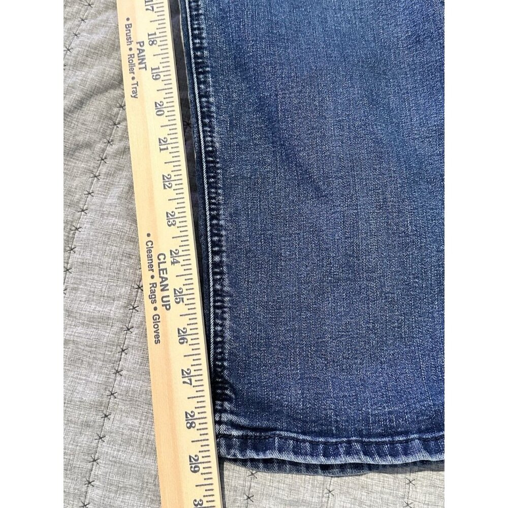Levi's 515 Women's Bootcut Denim Jeans 40/32 Medium Wash Mid Rise Stretchy Blue - Picture 12 of 13